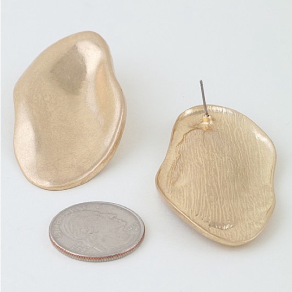 Abstract Ripple Statement Earrings (5036) - Picture 4 of 4